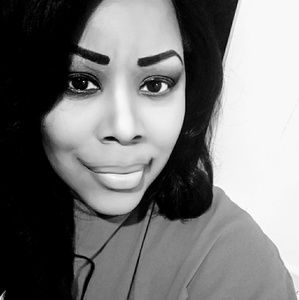 Meet your Posher, Ebony